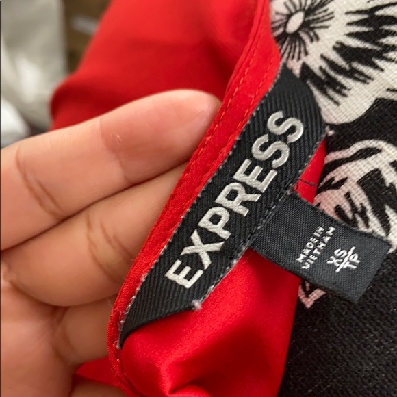 Red Express Blouse - Picture 3 of 5